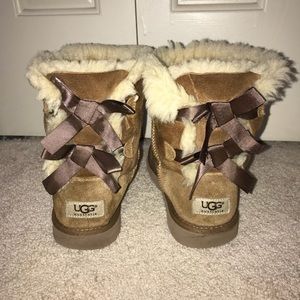 ❄️ Ugg Bailey Bow Boots Chestnut 🌰